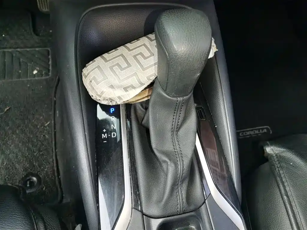 Toyota Corolla 2019 1.2T S-CVT GL-i Elite Edition фото 7