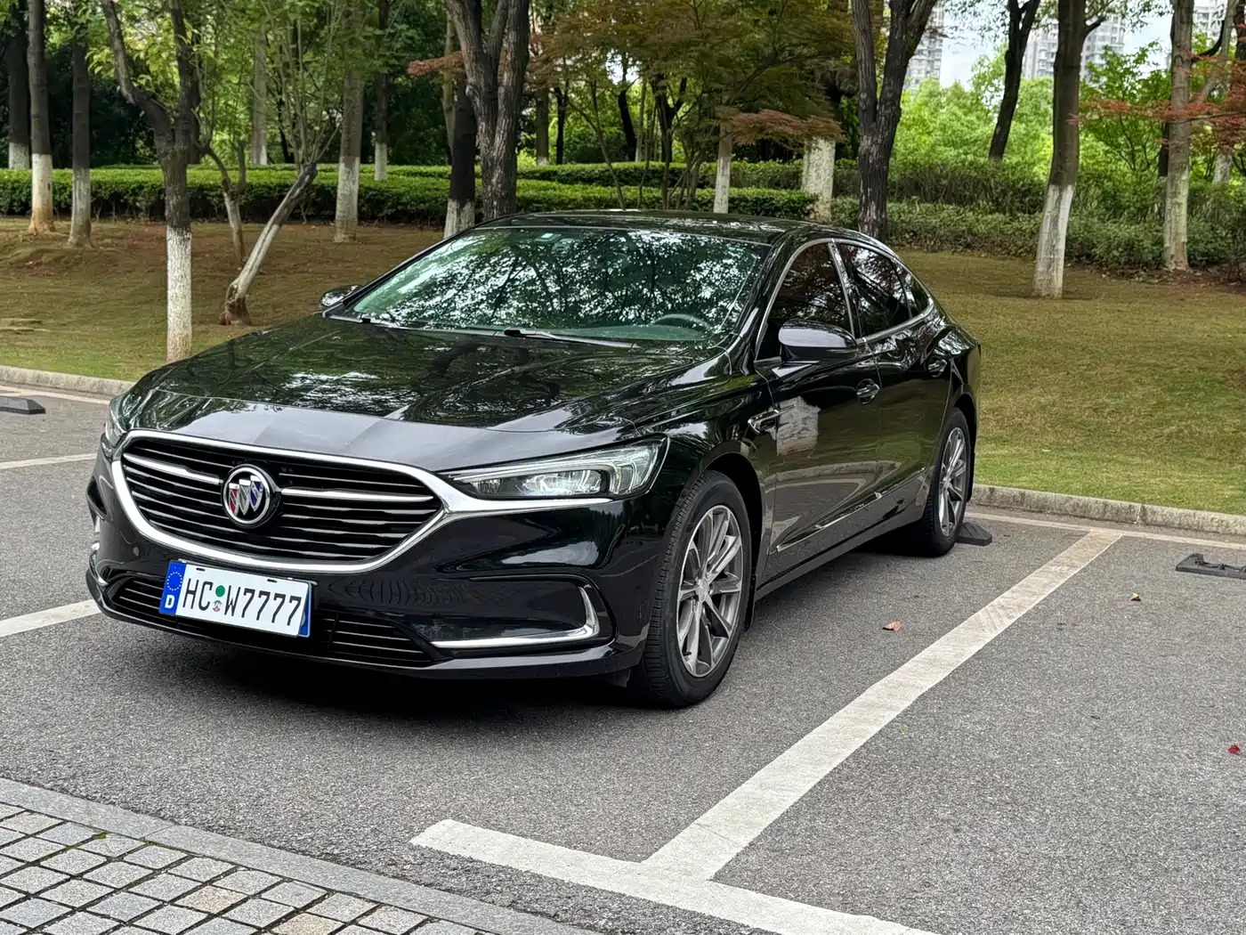 BUICK LACROSSE