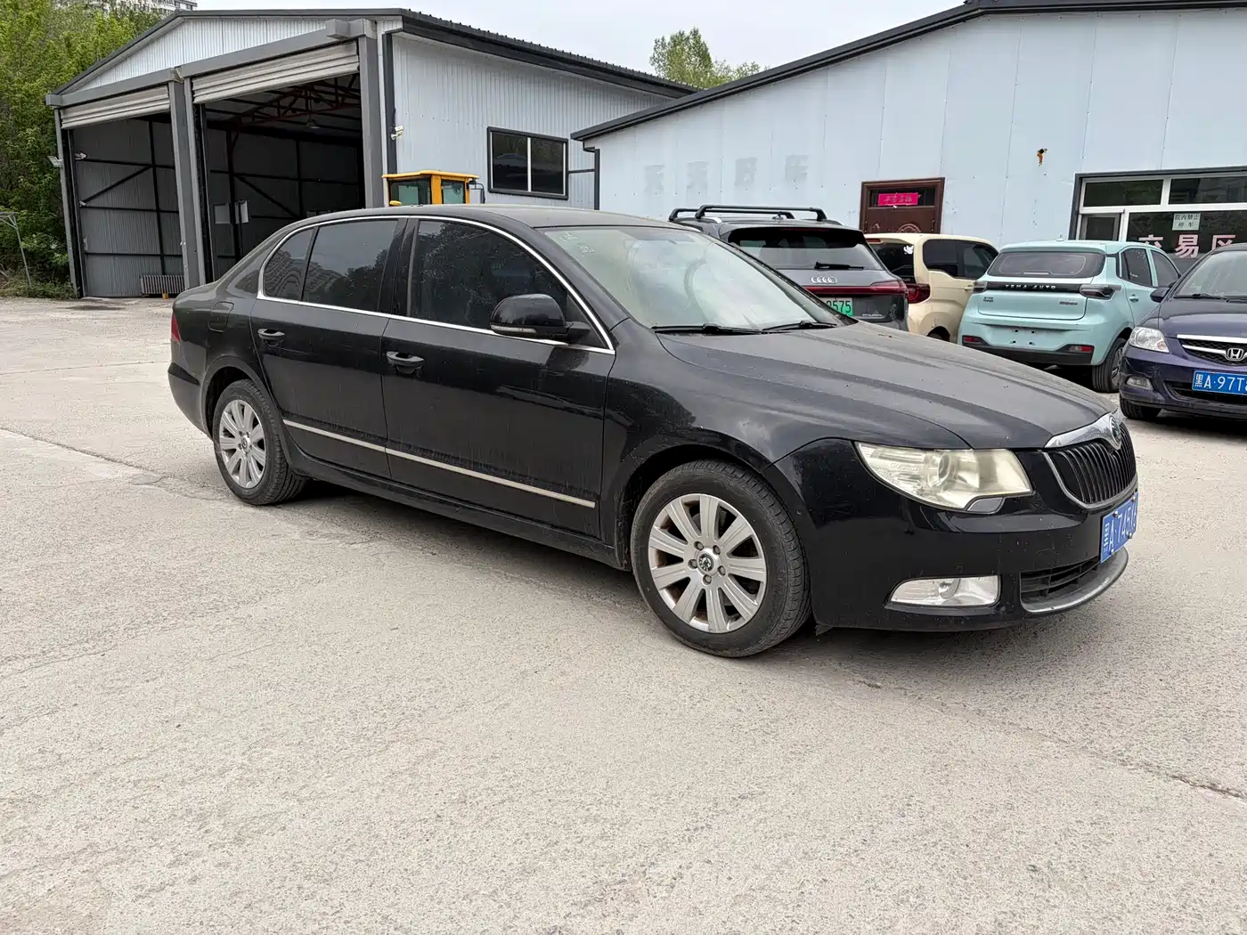 Škoda Superb 2012 1.8TSI Manual Elegance Edition фото 2