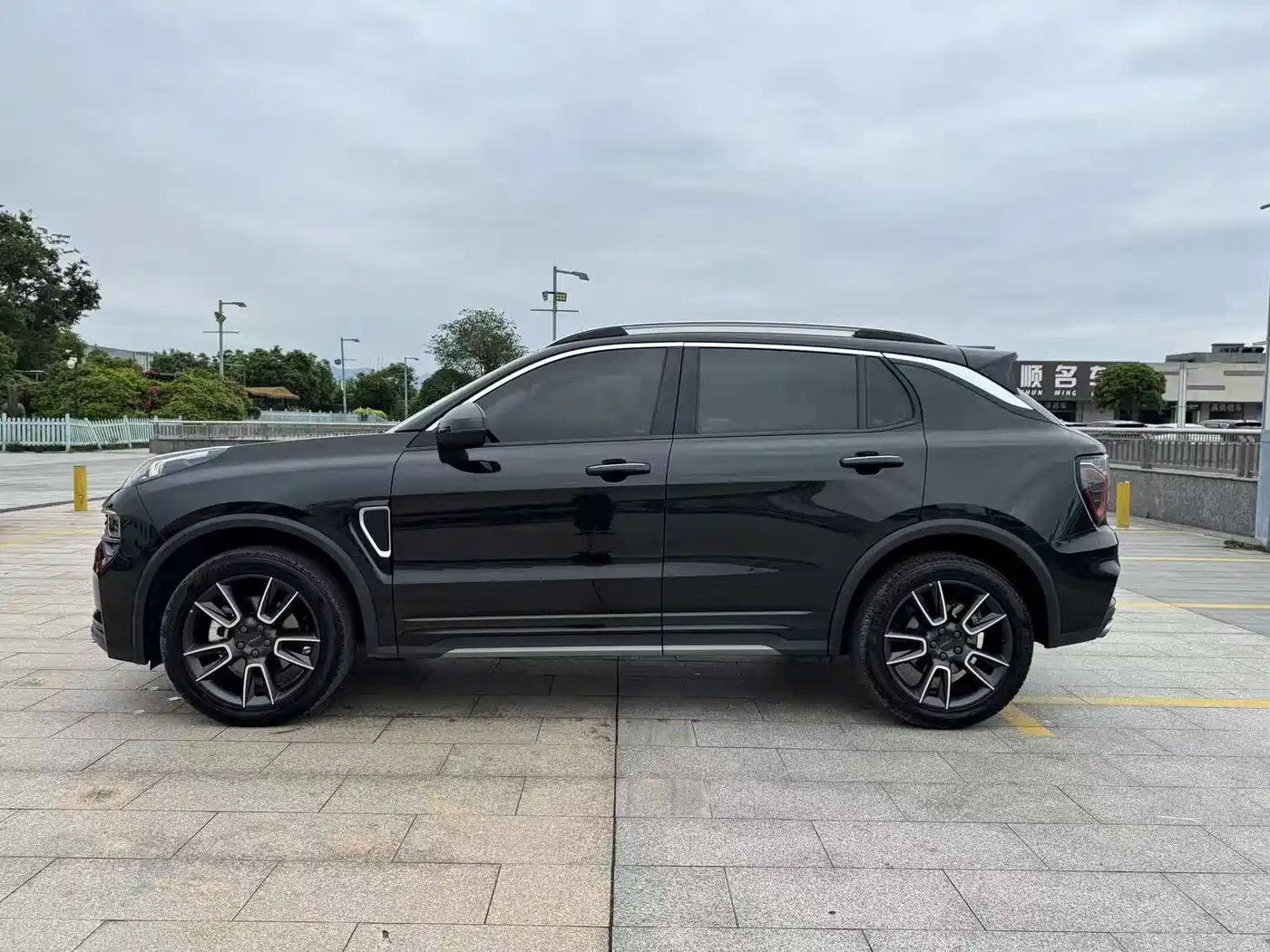 Lynk & Co 01 2021 2.0TD 2WD Shine Pro фото 4