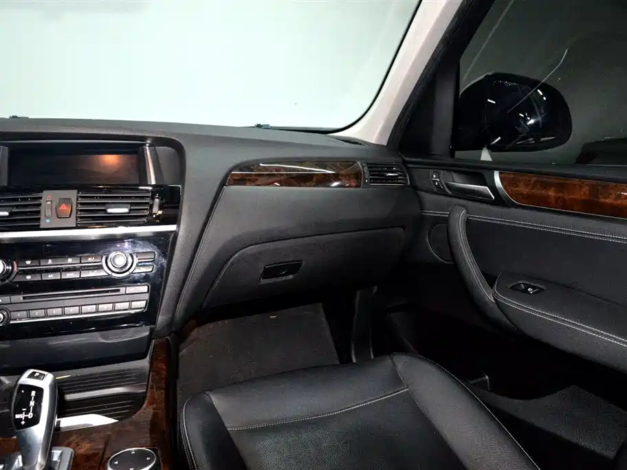 BMW X3 (Import) 2014 xDrive20i X Design Package фото 13