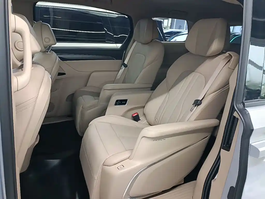 Buick GL8 New Energy 2025 Land Honor Premium Edition 7-Seater фото 17