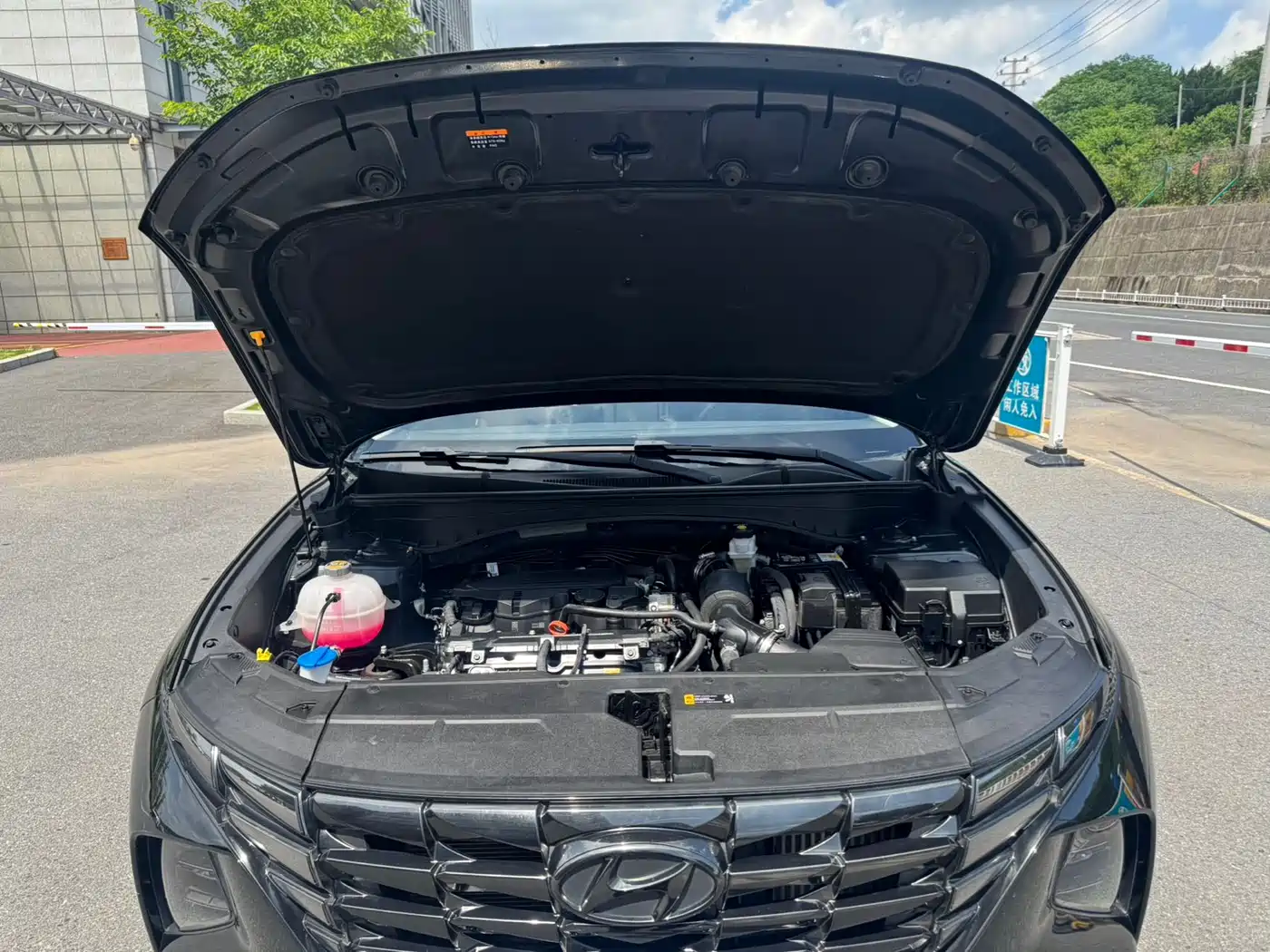 Hyundai Tucson 2023 Tucson L 1.5T Automatic 2WD LUX Premium Edition фото 17