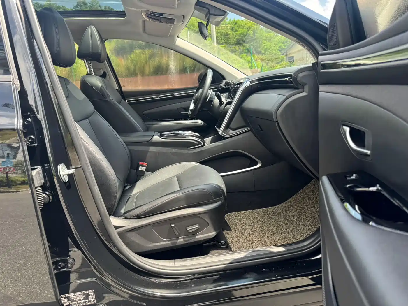 Hyundai Tucson 2023 Tucson L 1.5T Automatic 2WD LUX Premium Edition фото 10