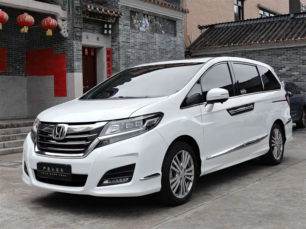Honda Elysion 2016 2.4L Fashion Edition