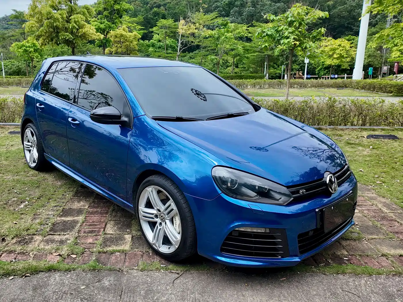 Volkswagen Golf (Import) 2011 2.0TSI R фото 27