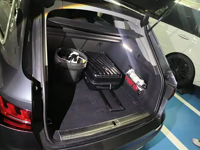 Audi A4 (Import) 2021 allroad quattro Explorer's Quest Edition — фото 5