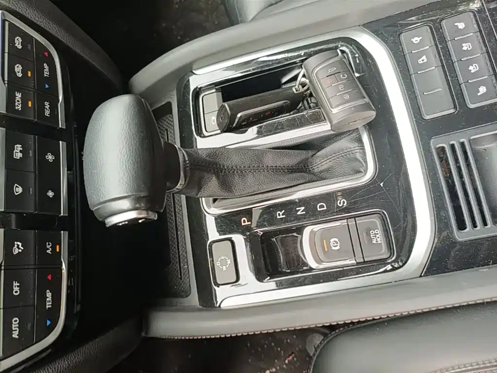 GAC Trumpchi Trumpchi GS8 2019 390T 2WD Luxury Smart Connect Edition (7-seater) фото 14