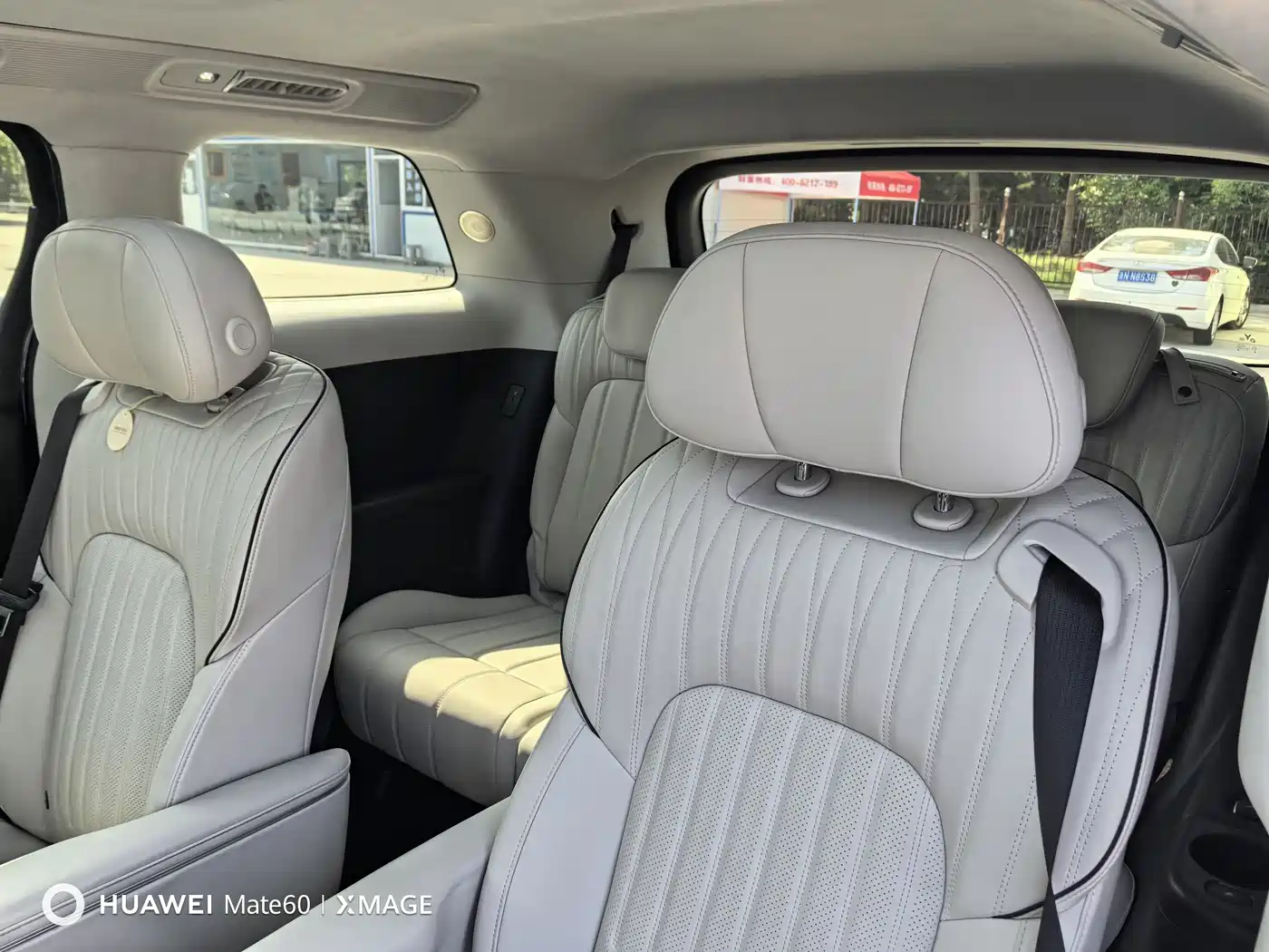 Voyah Auto Voyah Dreamer 2025 PHEV AWD Flagship Kunpeng Edition фото 10
