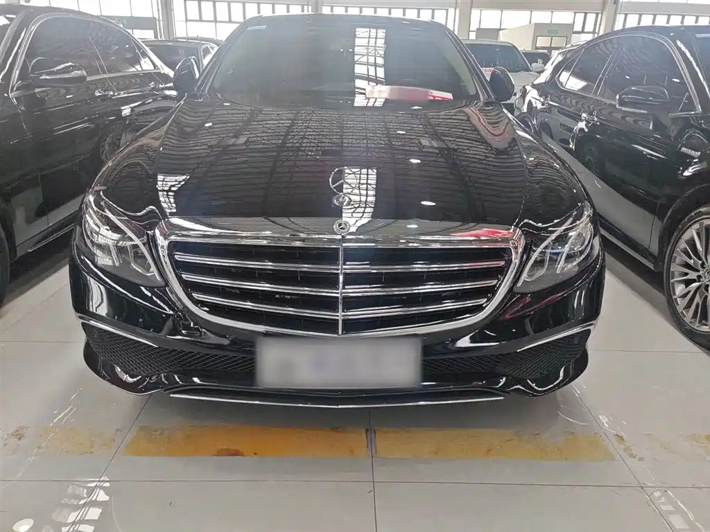 Mercedes-Benz E-Class 2019 E 200 L Sport 4MATIC фото 3