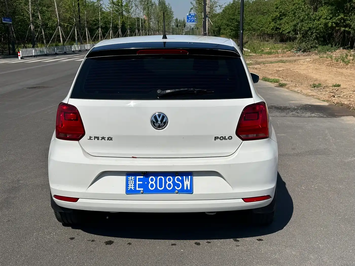 Volkswagen Polo 2016 1.4L Automatic Trend фото 8