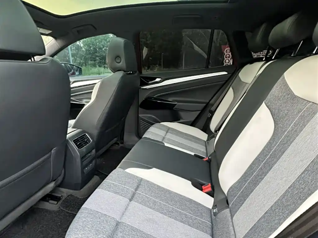 Volkswagen ID.4 CROZZ 2022 Long Range PURE+ Edition фото 10