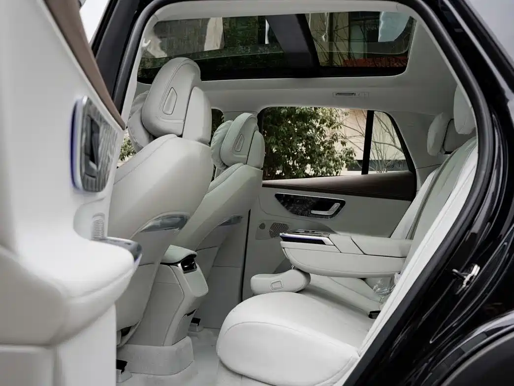 Mercedes-Benz EQE SUV 2024 500 4MATIC Luxury Edition фото 10