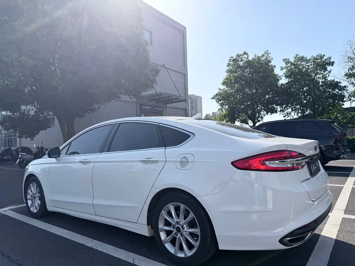 FORD MONDEO