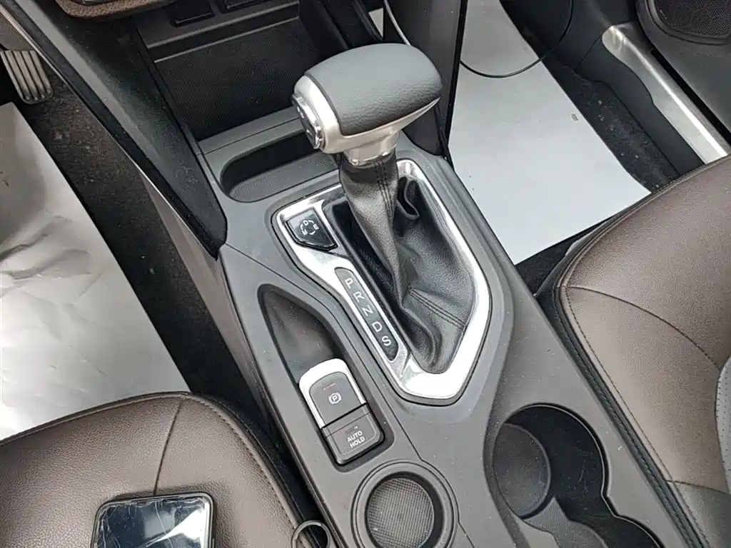 GAC Trumpchi Trumpchi GS4 2017 235T Automatic 2WD Luxury Smart Connected Edition фото 14