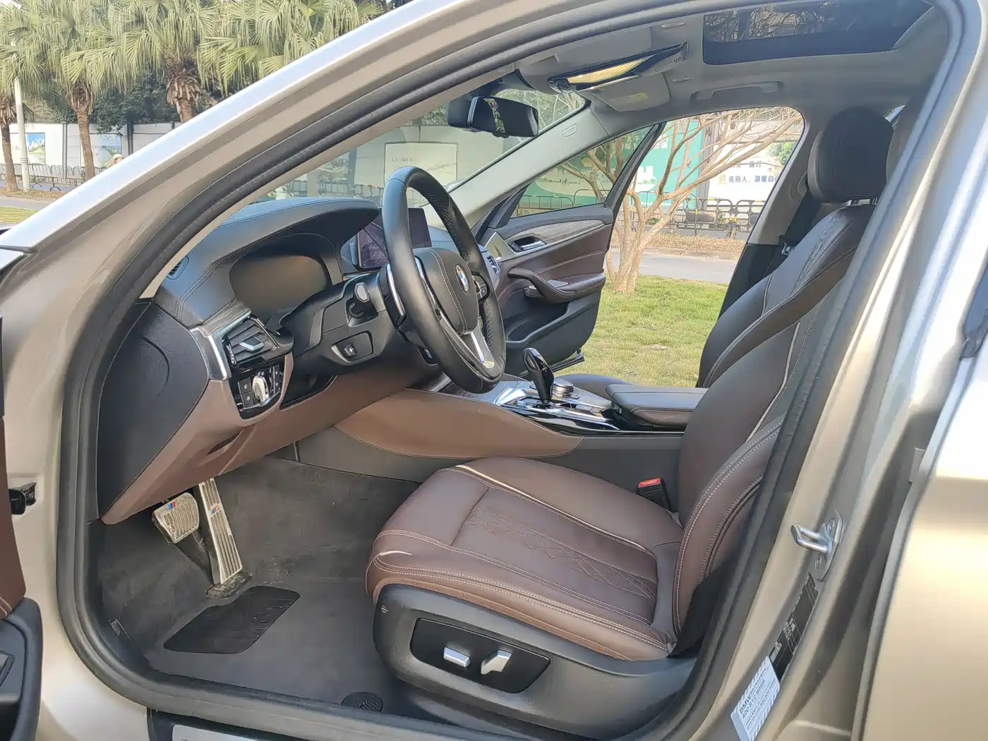 BMW 5 Series 2019 530Li Leading Luxury Package фото 5