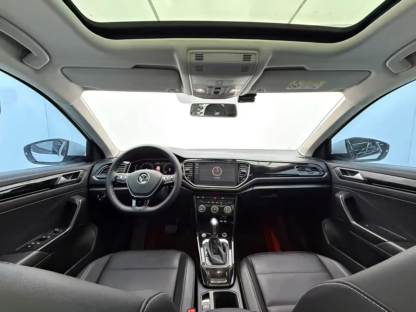 Volkswagen T-ROC 2022 280TSI DSG 2WD Comfort PLUS фото 20