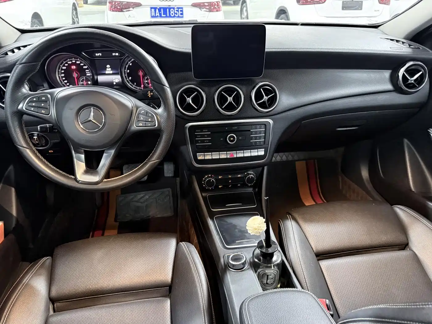 Mercedes-Benz GLA 2017 GLA 220 4MATIC Fashion фото 14