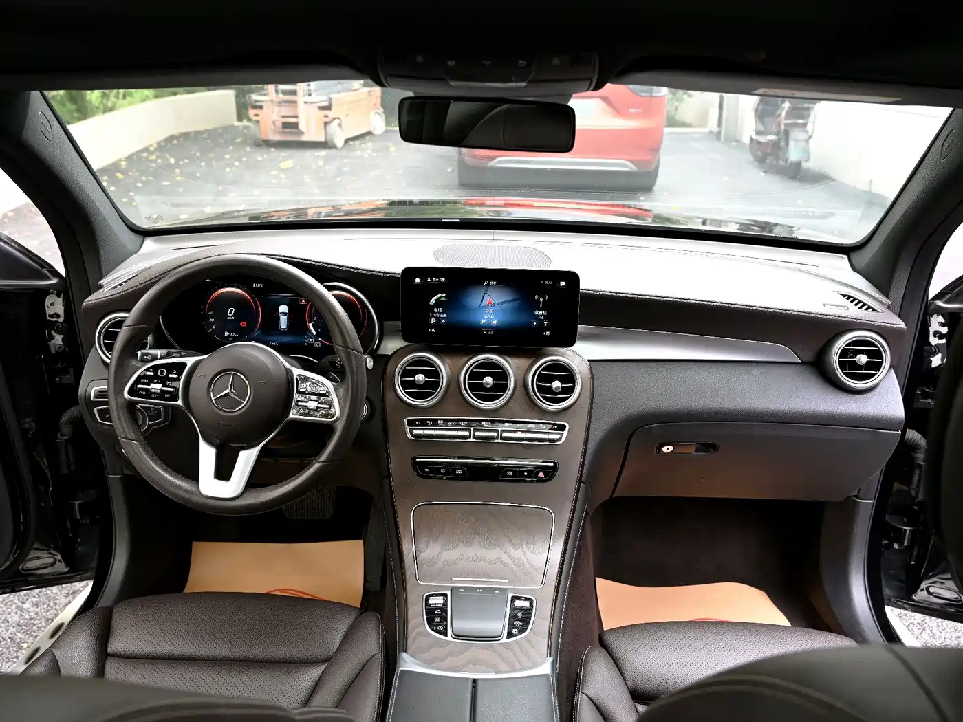 Mercedes-Benz GLC 2020 Facelift GLC 300 L 4MATIC Dynamic фото 17