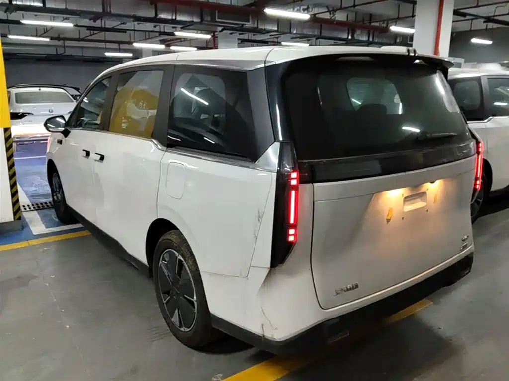 SAIC Maxus Dajia 7 2024 Facelift Super Hybrid Long Range Enjoyment Edition фото 5