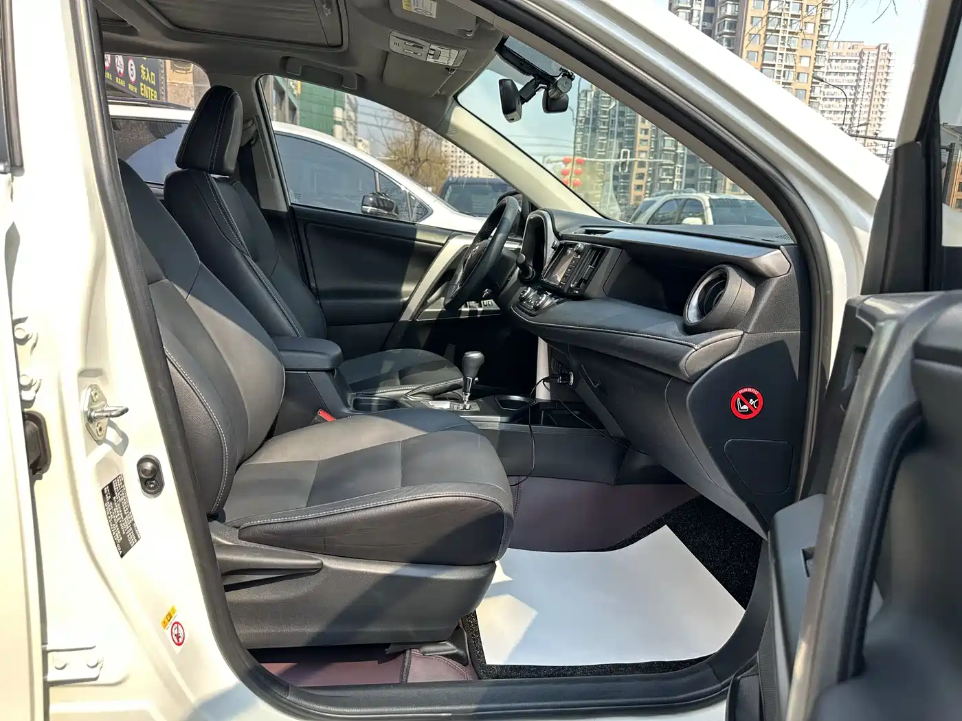 Toyota RAV4 Rongfang 2016 2.5L Automatic 4WD Elite фото 12