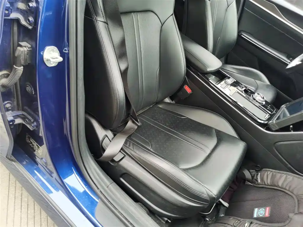 Kia K5 2020 270T CVVD Luxury Tech Version фото 25