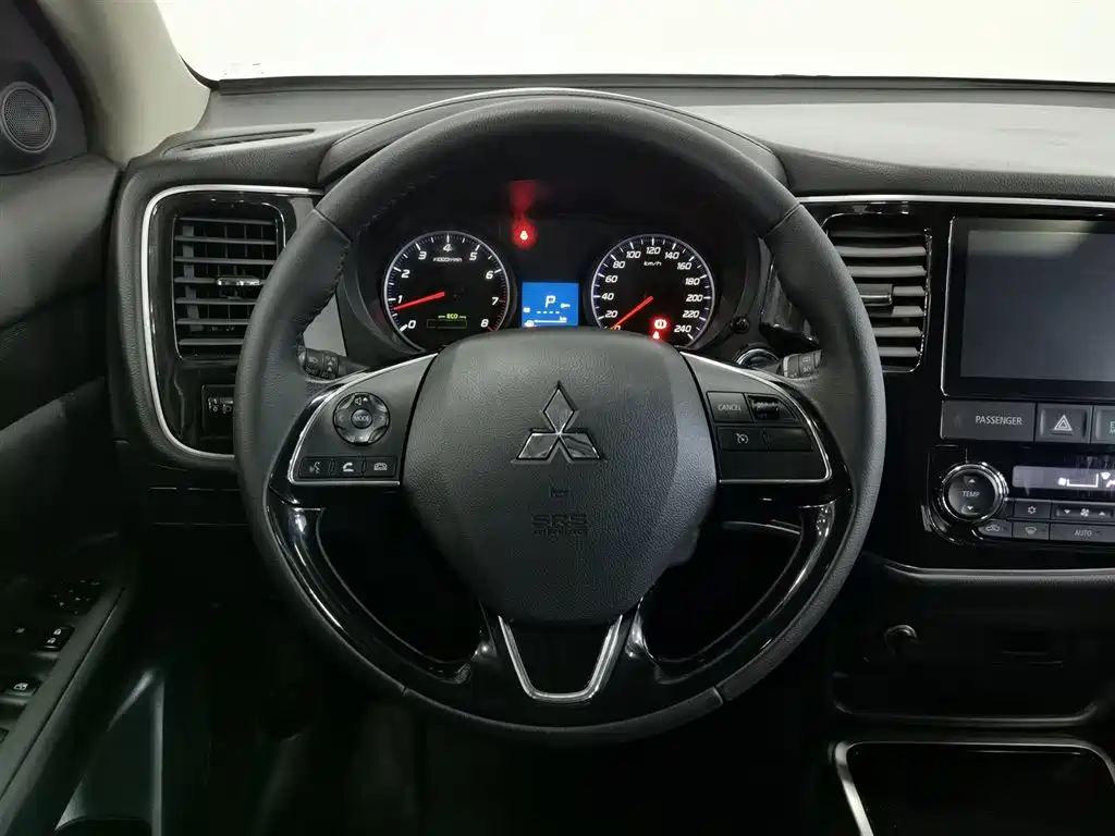 Mitsubishi Outlander 2018 2.0L 2WD Glory Edition 5-seater фото 11