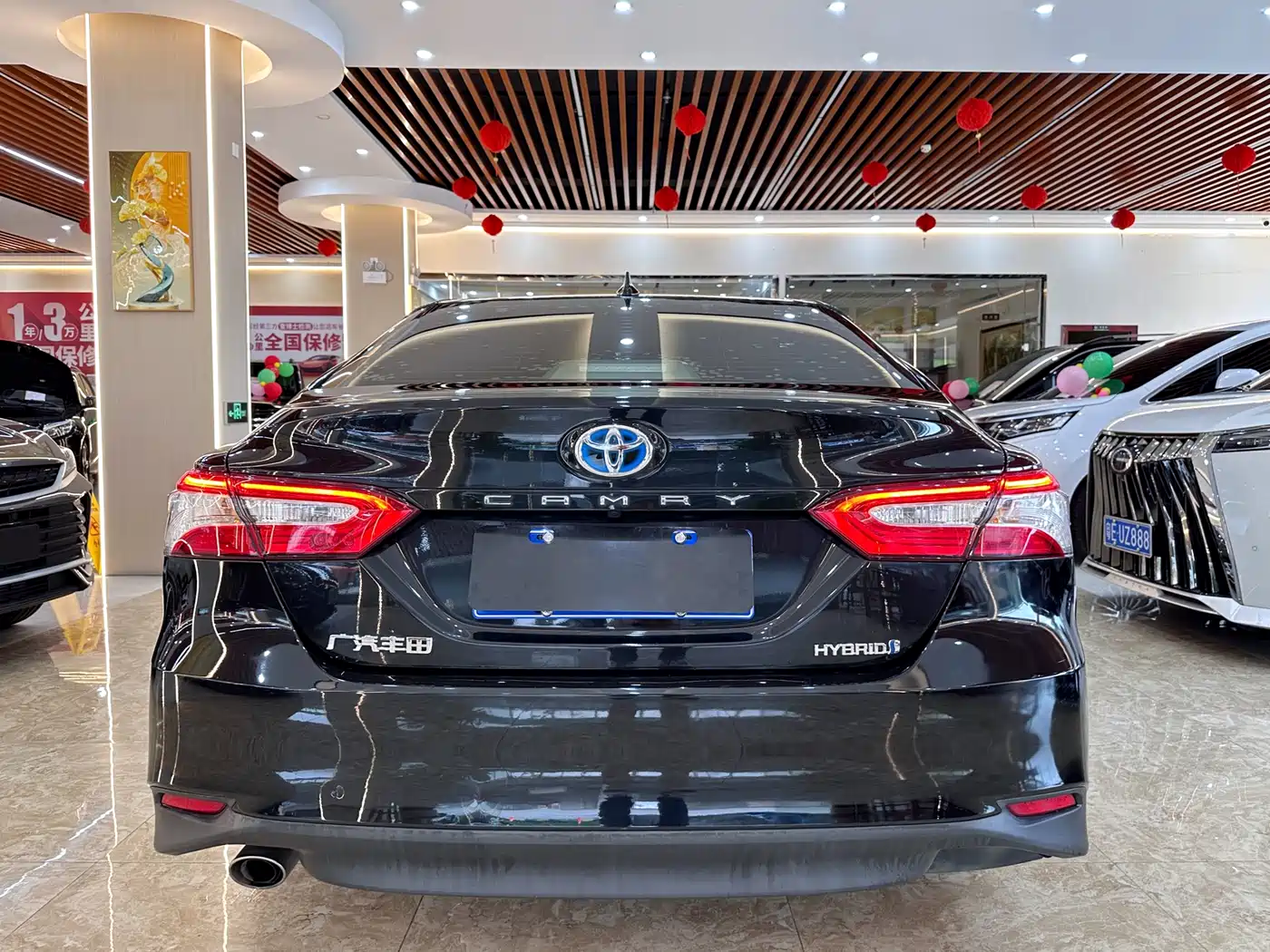 Toyota Camry 2021 Hybrid 2.5HGVP Leading Edition фото 5