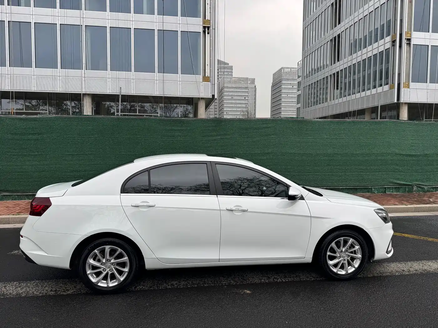 GEELY AUTOMOBILE EMGRAND