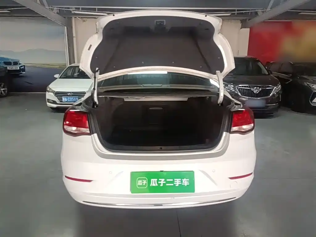 Chevrolet Malibu 2018 530T Automatic Luxury Edition фото 19