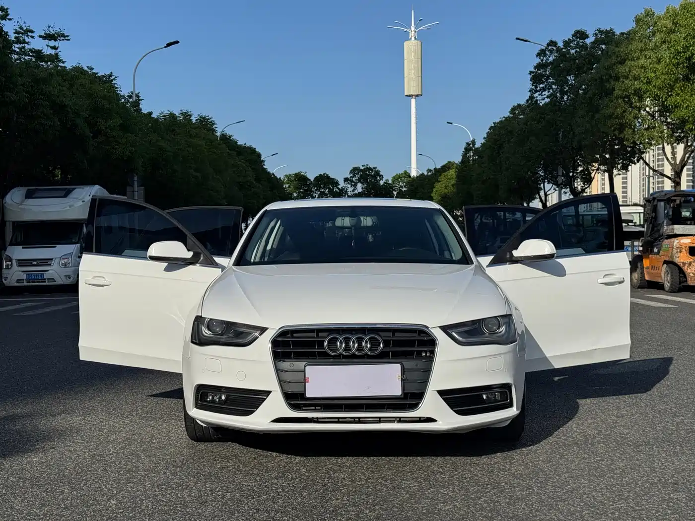 Audi A4L 2013 35 TFSI Automatic Standard фото 18