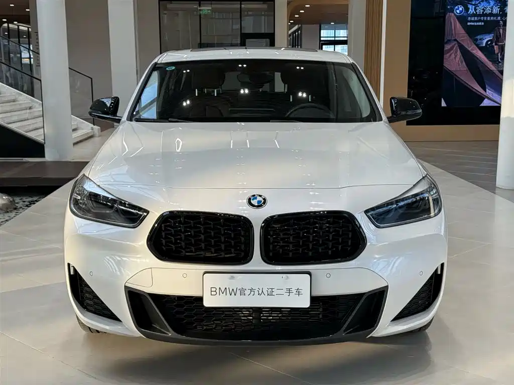 BMW X2