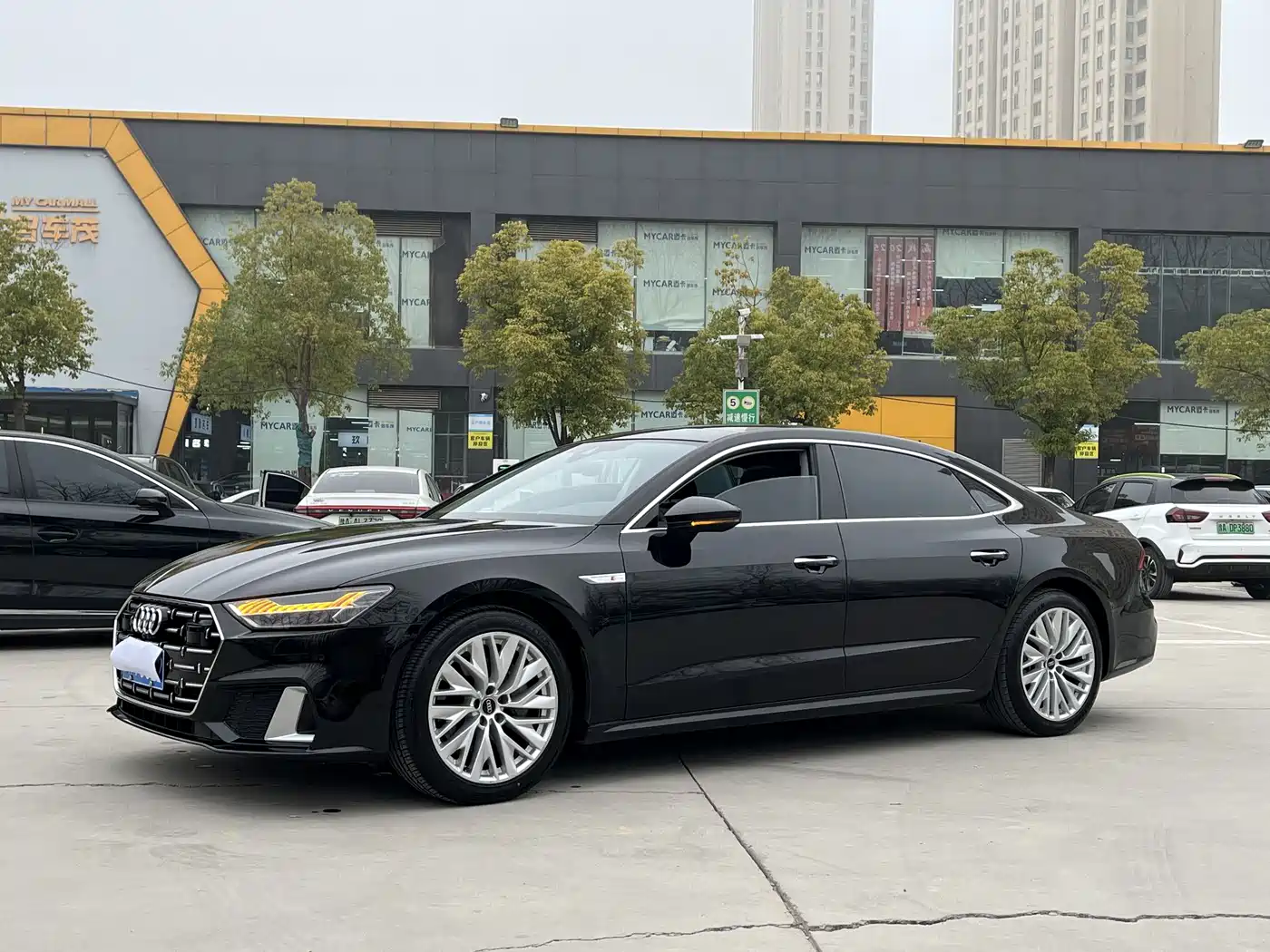 Audi A7L 2024 45TFSI S-line Dream Edition Crystal Package фото 4