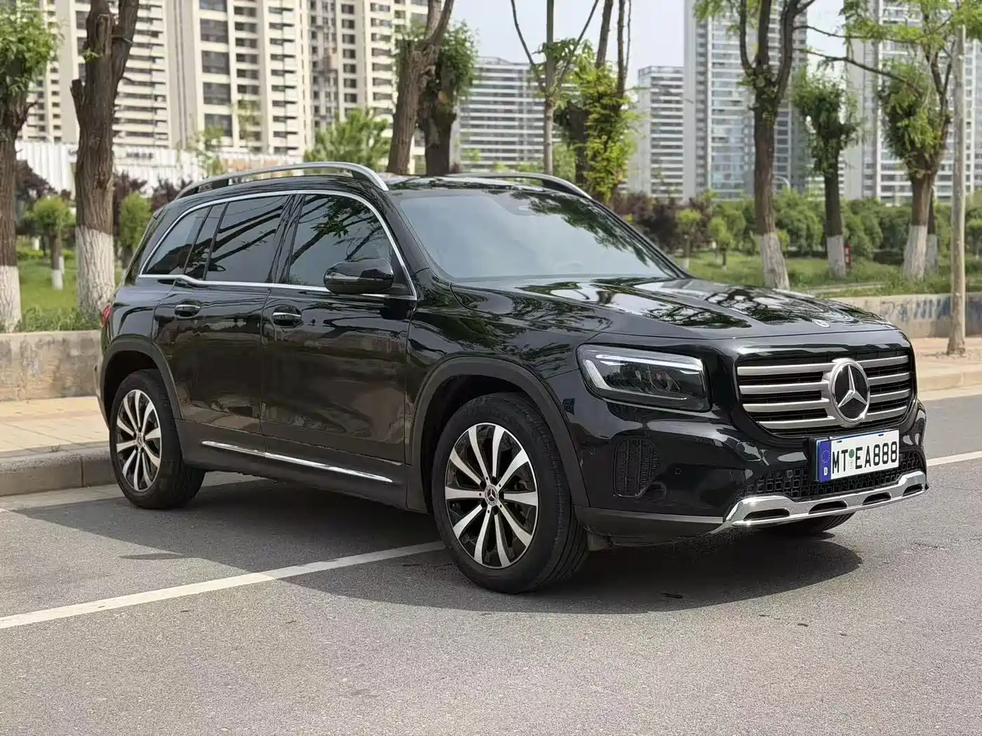 Mercedes-Benz GLB 2025 Model GLB 220 Fashion Style фото 3