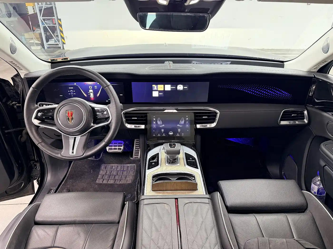 Hongqi E-HS9 2023 2022 690km Qi Xiang Edition (6-seater)