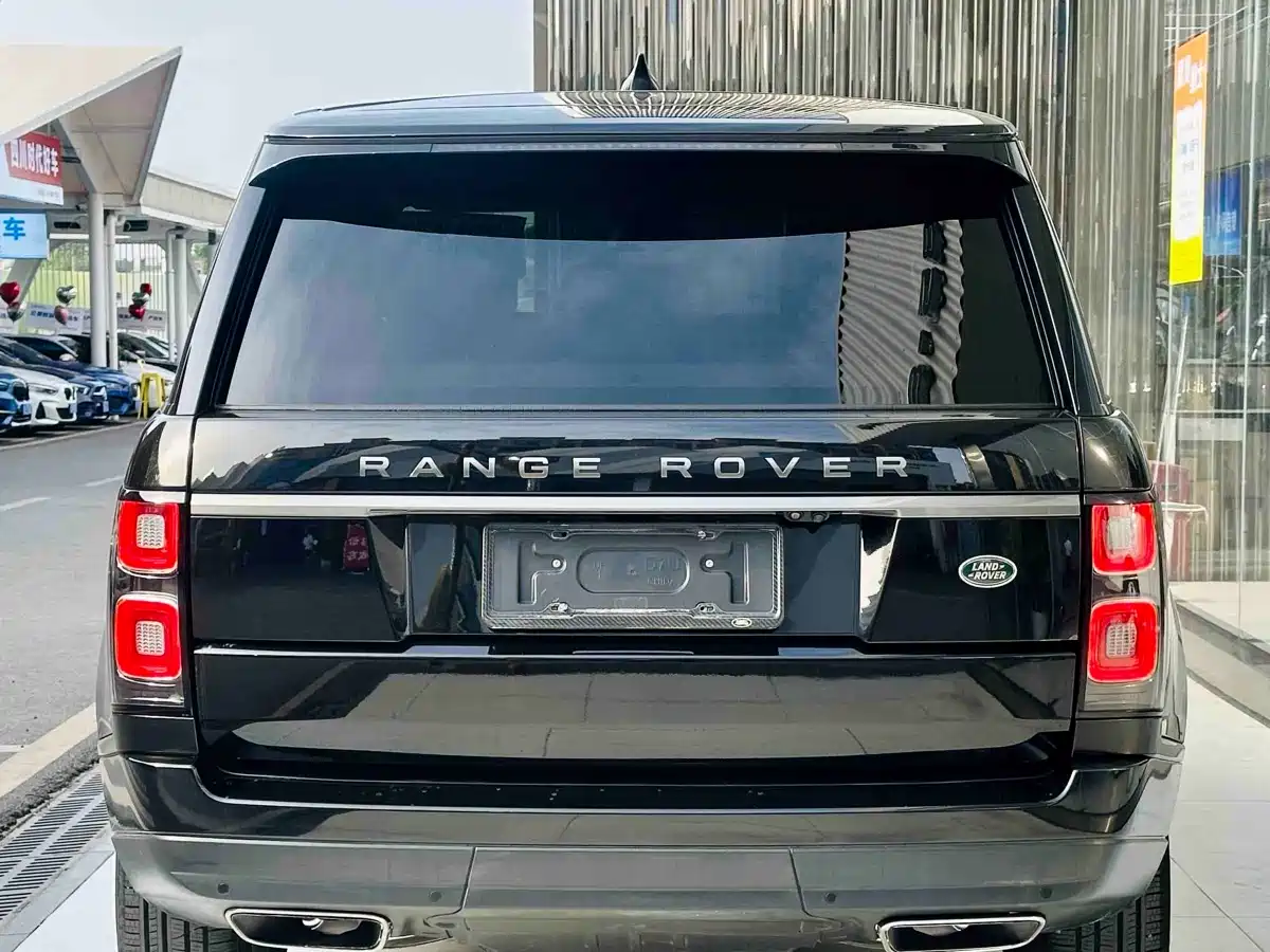 Land Rover Range Rover 2018 3.0 SC V6 Golden Age Edition фото 4