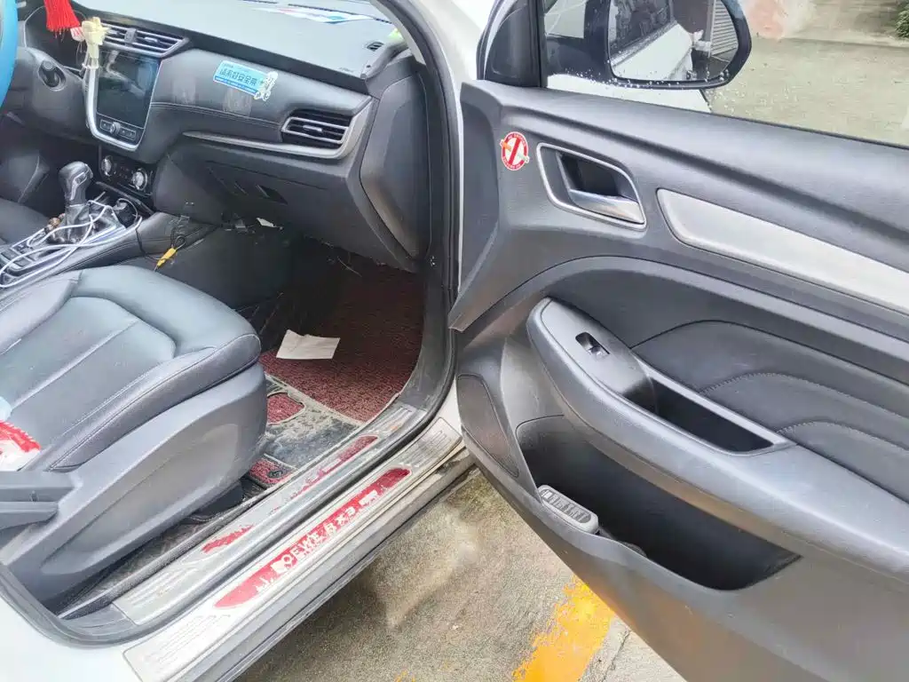 Roewe RX3 2018 2018 1.6L CVT Flagship