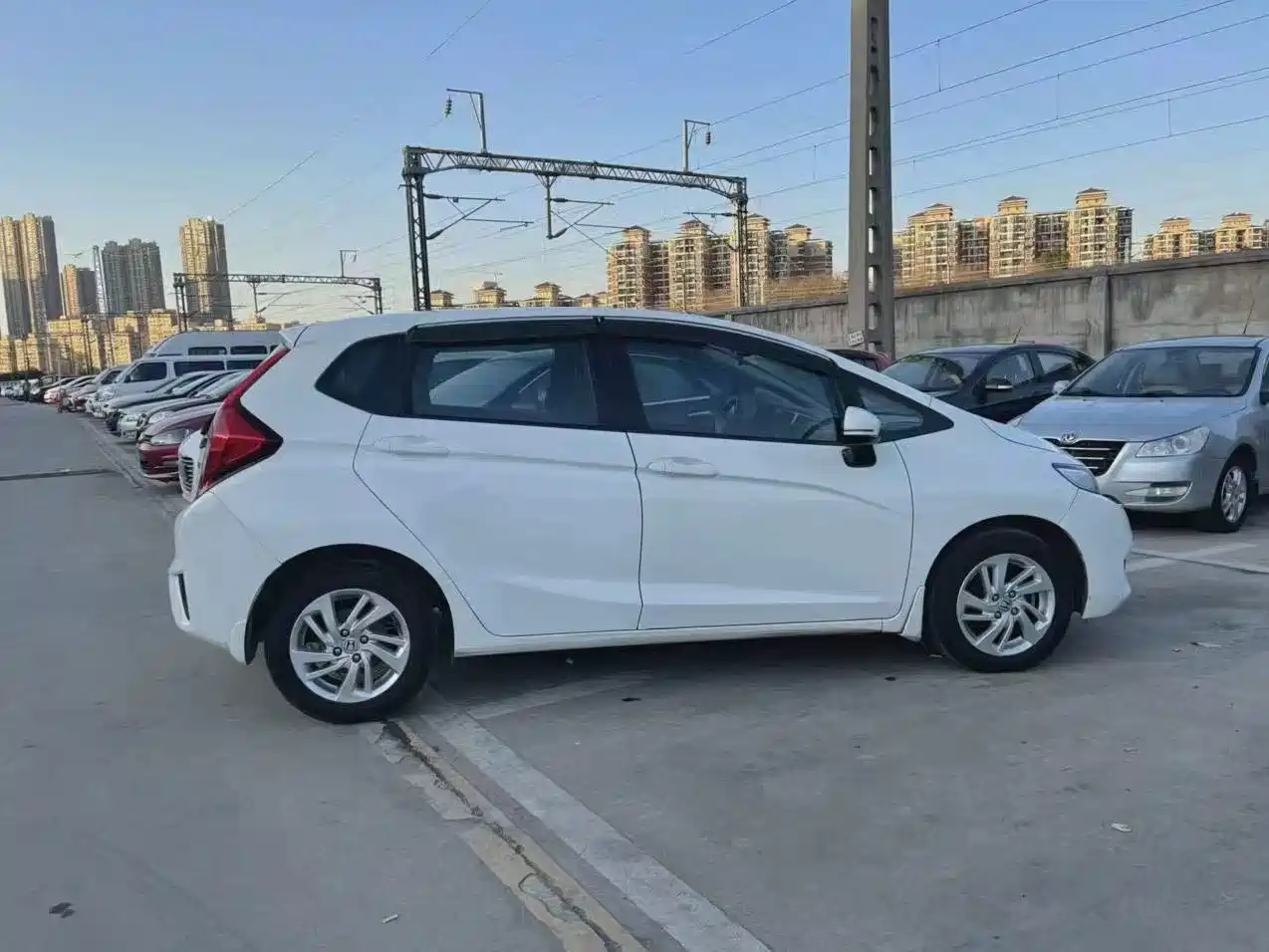 صورة 9 - Honda Fit