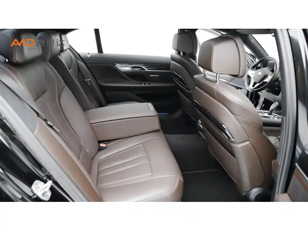 BMW 7 Series 2018 730Li Leading Type M Sport Package фото 8