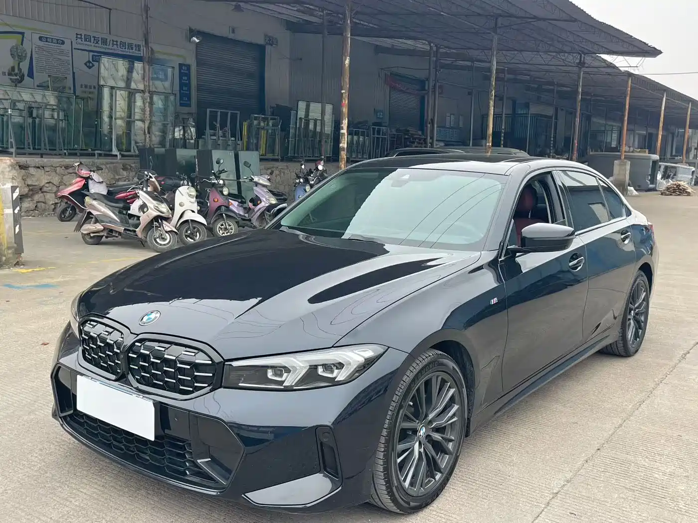 BMW 3 Series 2023 325Li M Sport Black Night Package