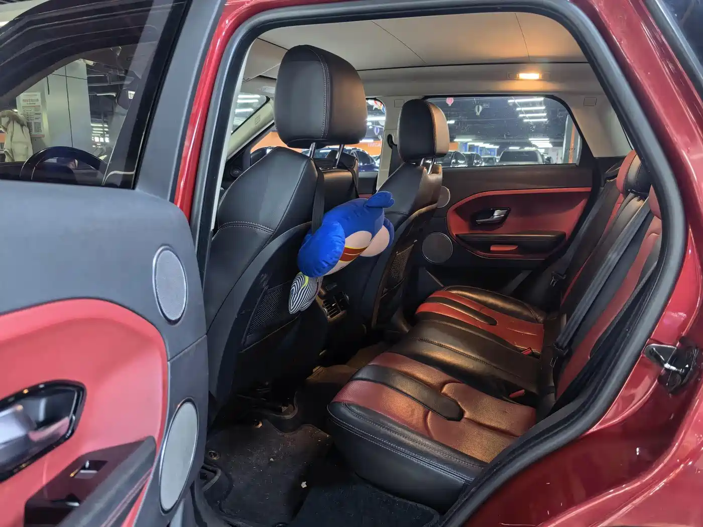 Land Rover Range Rover Evoque 2015 2.0T 5-Door Dynamic Edition фото 5