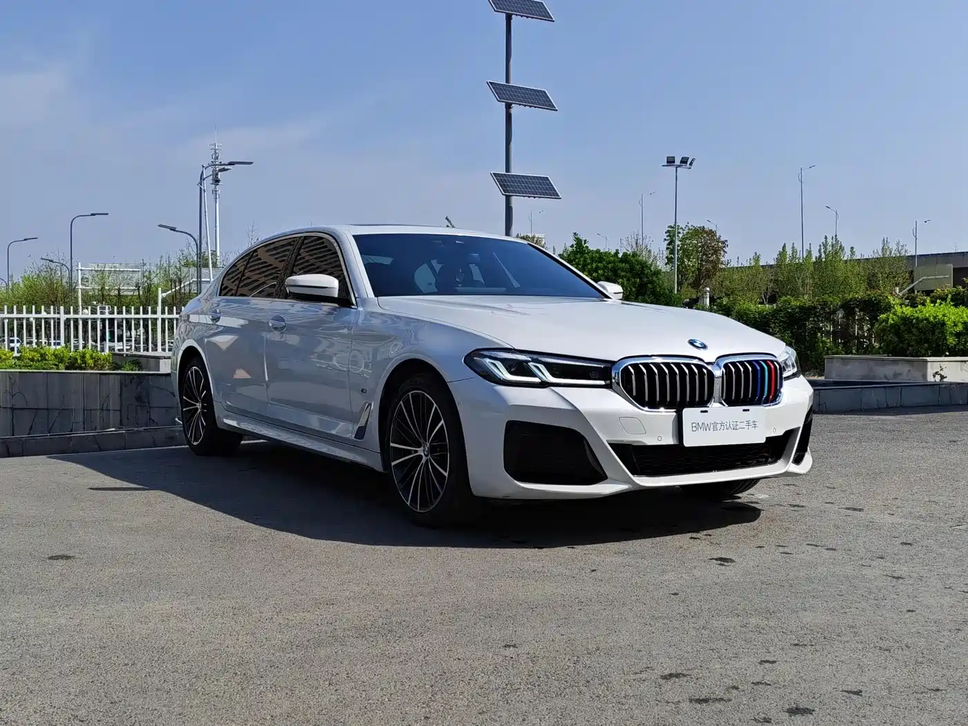 BMW 5 Series 2023 530Li xDrive M Sport Package фото 3