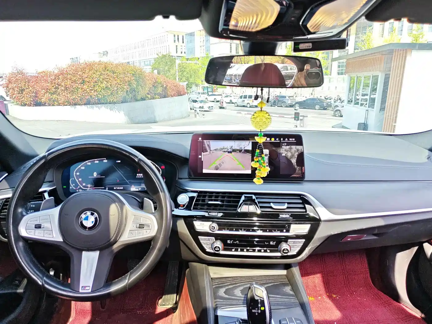 BMW 5 Series 2023 530Li xDrive M Sport Package фото 15