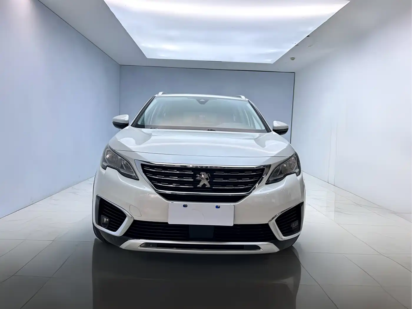 Peugeot 5008 2017 380THP 7-seat Elite Edition фото 2
