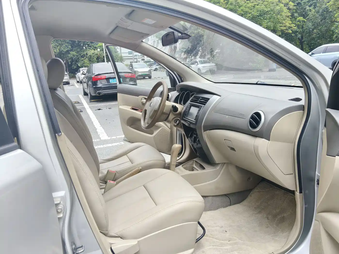 Nissan Livina 2008 2008 JinRui 1.6L Automatic Smart Edition