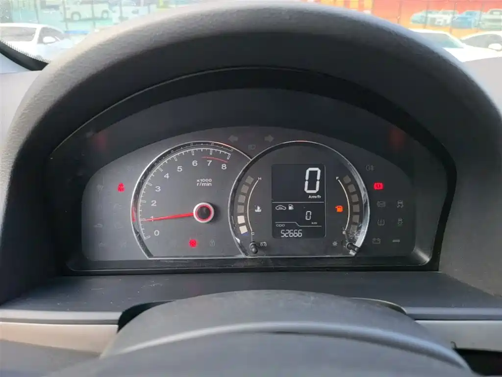 Roewe 350 2016 2015 Model 1.5L Manual Luxury Sunroof Edition
