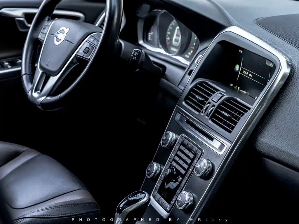 Фото 6 - Volvo XC60
