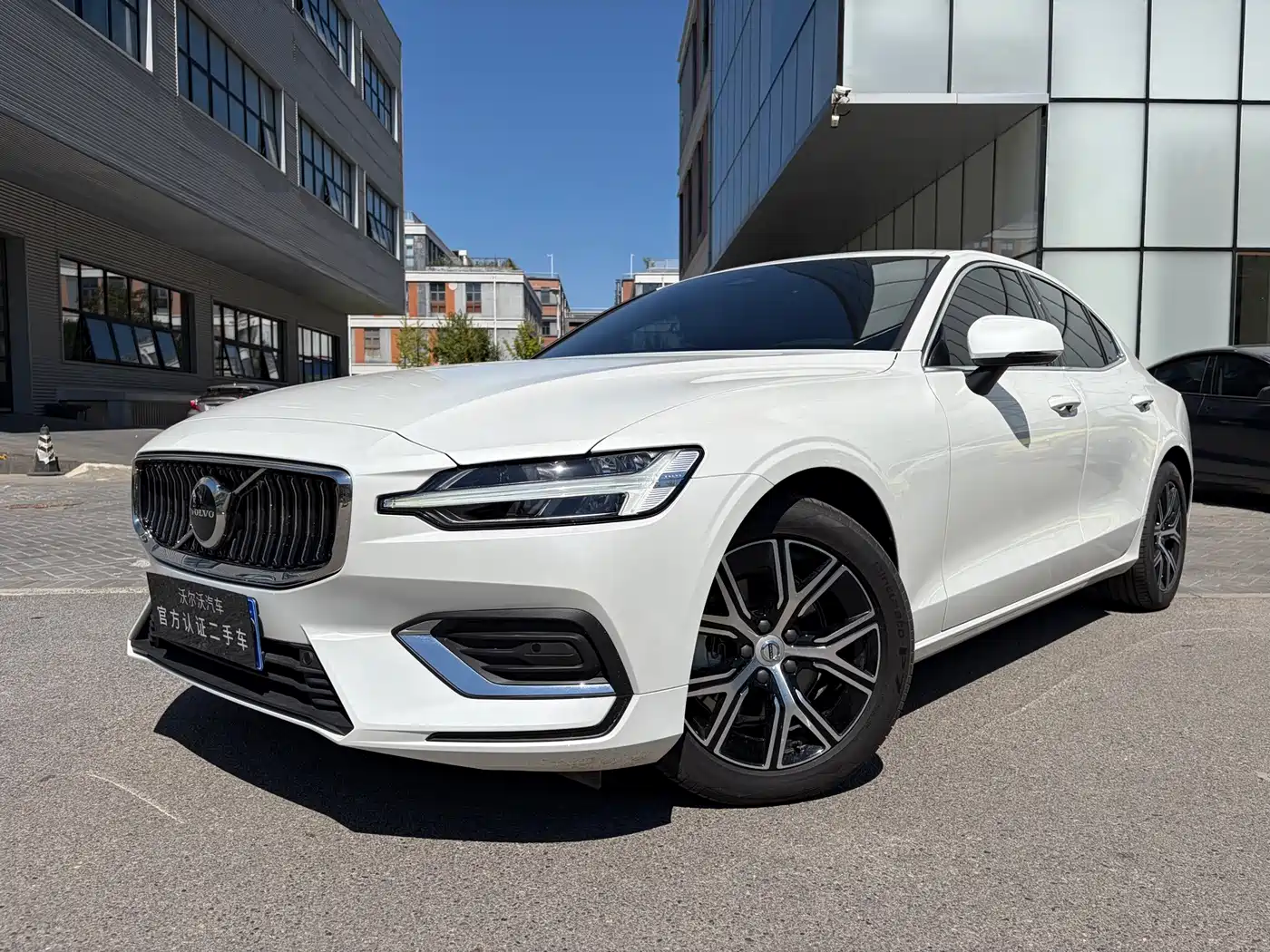 Volvo S60 2026 2026 B4 Smart Luxury Edition