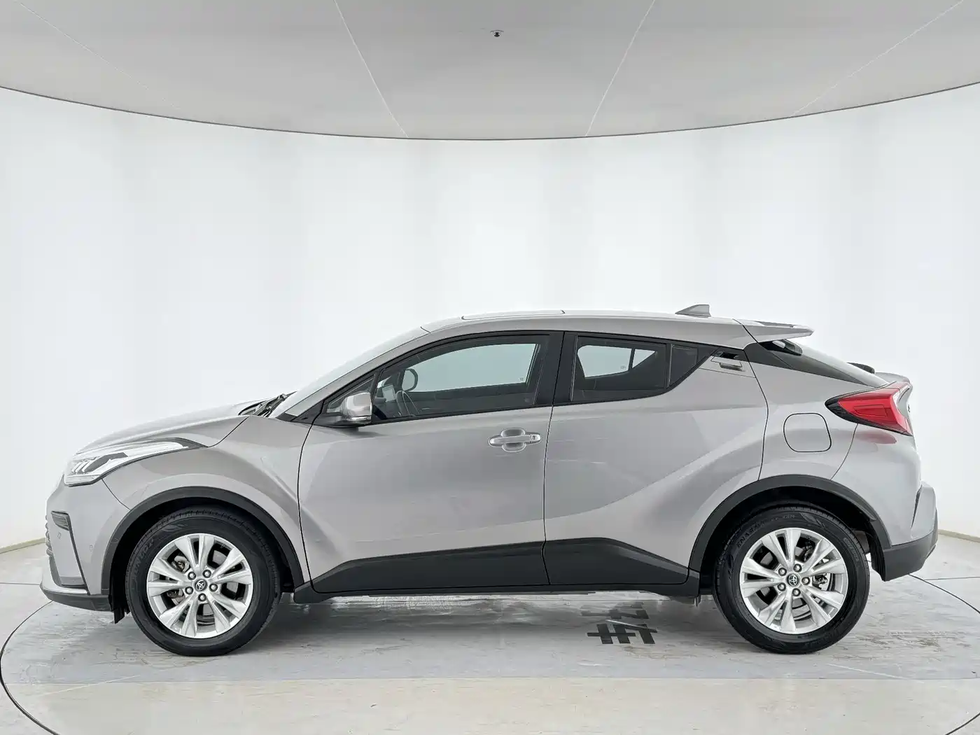 Toyota IZOA 2021 2021 2.0L Yixiang Edition