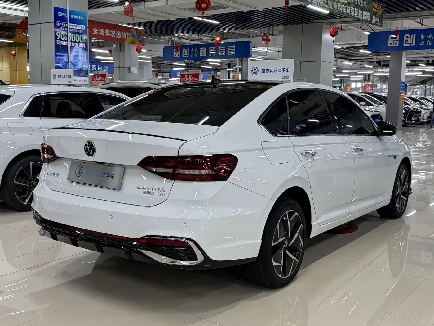 Volkswagen Lavida 2023 Model 280TSI DSG Starlight Eternal Edition фото 4